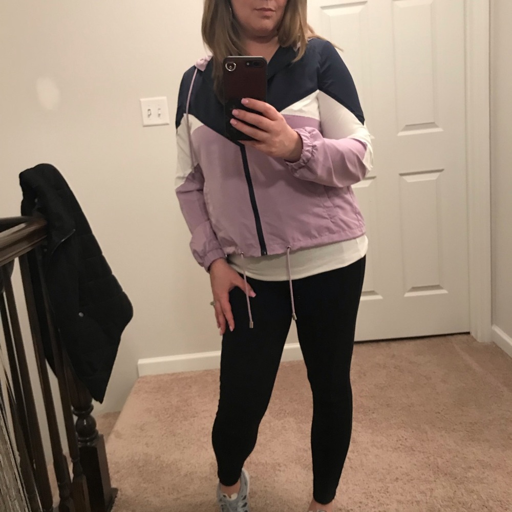 Windbreaker - Picture 2 of 6